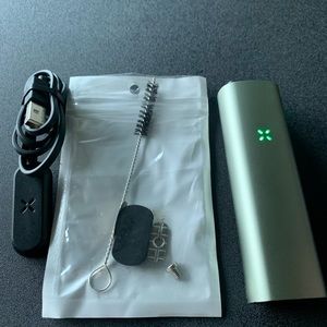PAX 3  - preowned - sanitized